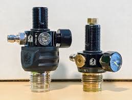 FIRST STRIKE - Half Pint Carbo 4500 PSI HPA Tank w/ Hero 2 Short Regulator